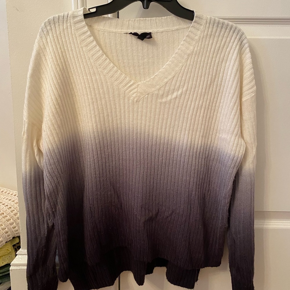 Tie Dye / Ombré white, gray, navy blue Sweater